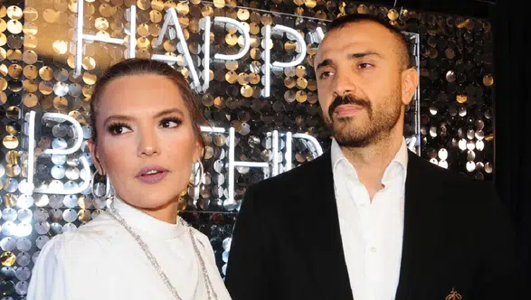 Demet Akalın’dan Okan Kurt’un kaslı paylaşımına esprili yorum