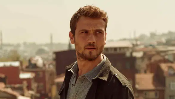 Eve Giden Yol dizisinde Aras Bulut İynemli'ye eşlik edecek isim belli oldu