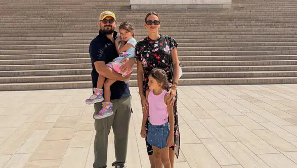 Seda Bakan, ailesiyle Anıtkabir'i ziyaret etti: "Sonsuz saygı ve minnetle canım Ata'm"