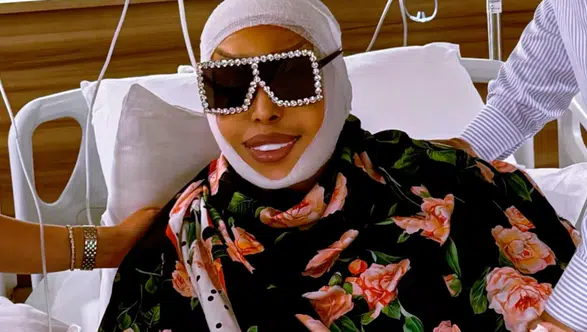 Diva yıllar sonra kural bozdu: Bülent Ersoy hastane odasından estetik operasyon geçirdiğini duyurdu