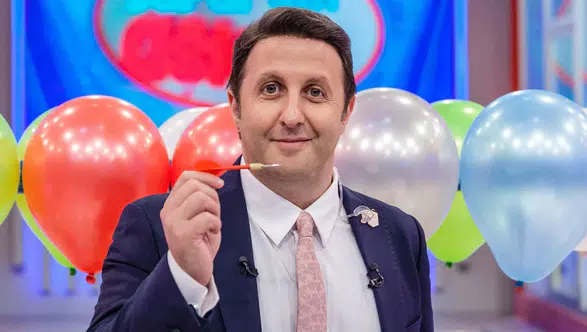 İlker Ayrık sağlık sorunları nedeniyle gösterilerini erteledi