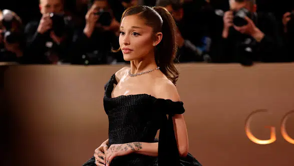 Ariana Grande'nin yeni klibi sosyal medyayı ikiye böldü: Aşırı zayıf hali hayranlarını korkuttu