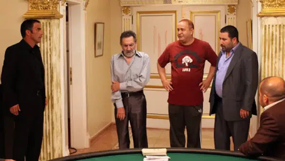 Şafak Sezer’den yıllar sonra gelen Kolpaçino itirafı: Jandarma kumarhane sahnesini bastı