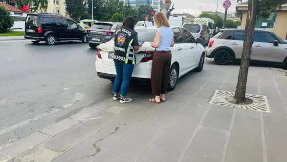 Esenyurt'ta trafikte tartıştığı sürücüyü ani frenle durdurdu: 12 bin TL ceza