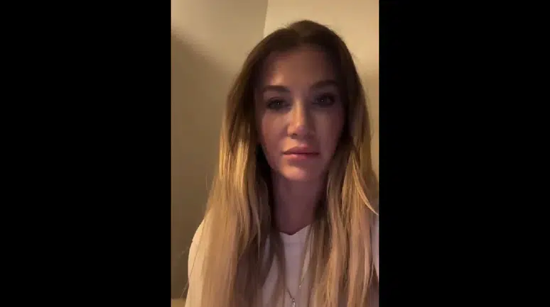 “Fakirlerle aynı kokmak istemiyorum” sözleriyle gündem olan Yasemin Arı’dan yeni açıklama