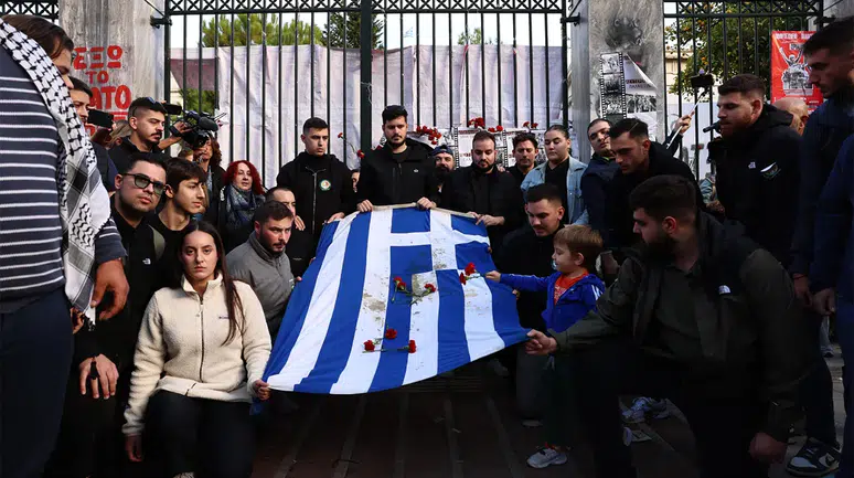 Yunanistan, cunta karşıtı Politeknik Direnişi'nin yıl dönümünde katledilenleri andı