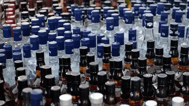 Jandarmadan 17 ilde sahte içki operasyonu: Yılbaşı öncesi binlerce litre ele geçirildi