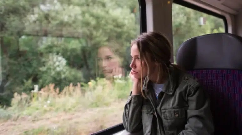 Zihin neden sık sık “dalışa geçiyor”? Dalıp gitmenin psikolojisi ve evrimsel kökeni