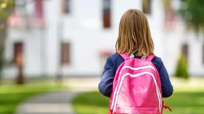 Okula başlama yaşı sabitlendi: MEB birinci sınıflarda yaş farkını kaldırıyor