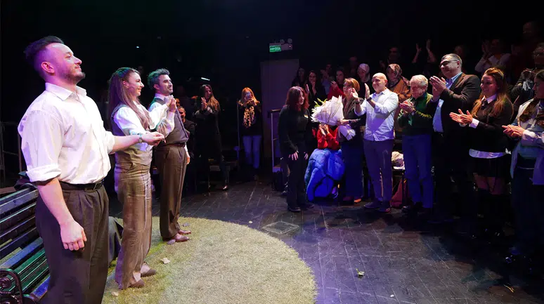 Orhan Veli’nin eşsiz dizeleri, Hümay Güldağ’ın sesiyle Darülbedayi sahnesinde yeniden hayat buluyor