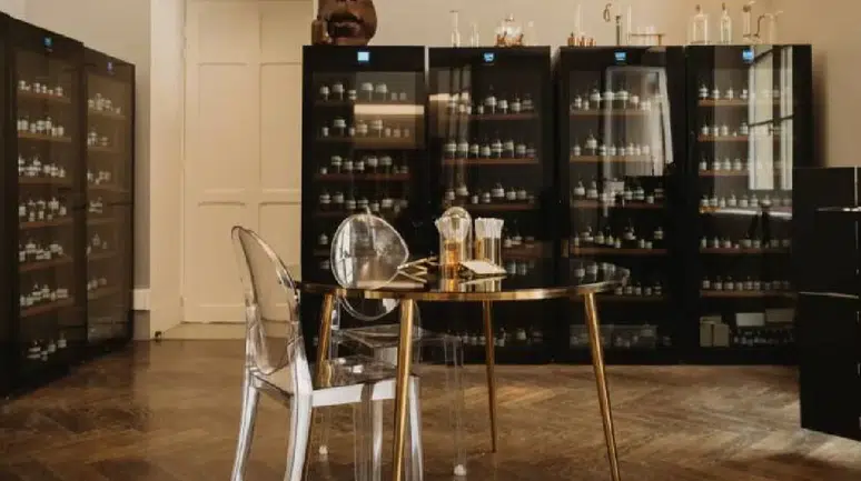 Dünyanın ilk parfüm arşivi Osmothèque yeniden açıldı