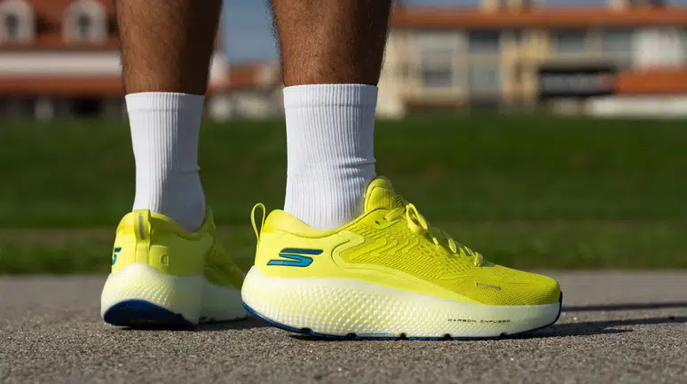 Erkekler Bu Yaz Skechers Ayakkabılarla Rahatlığı Seçiyor!