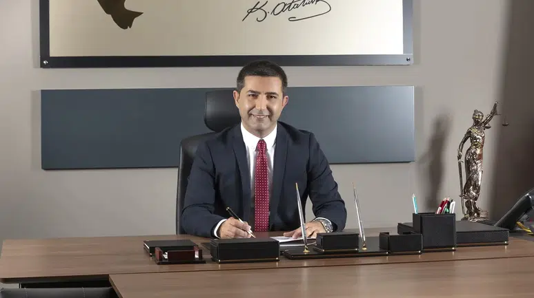 Kuşadası Belediye Başkanı Ömer Günel "rüşvet" operasyonunda gözaltına alındı