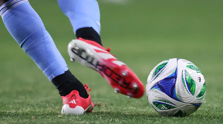 Bahis yapan 2 futbolcuya ömür boyu men cezası verildi