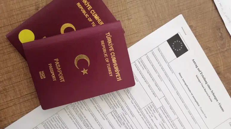 Avrupa Birliği’nden vize serbestisi için kritik çağrı: Top Türkiye'de