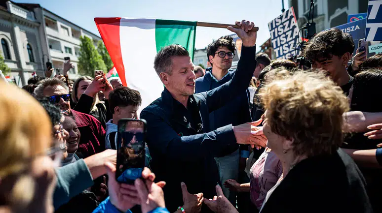 Peter Magyar’dan acil çağrı: Orban’a yakın isimler servetleriyle birlikte ülkeyi terk ediyor, fonlarını derhal dondurun