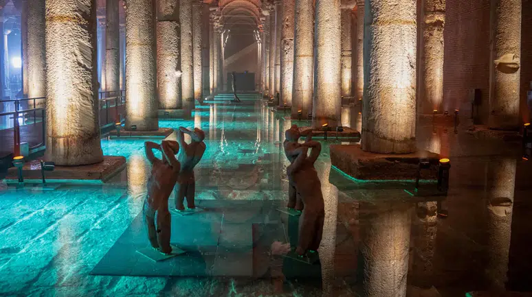 Yerebatan Sarnıcı İBB'den alındı: Mülkiyet Vakıflar Genel Müdürlüğü'ne devredildi