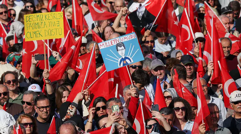 CHP 81 ilde sahaya iniyor: “Halkla buluşacağız ve gerçekleri anlatacağız”