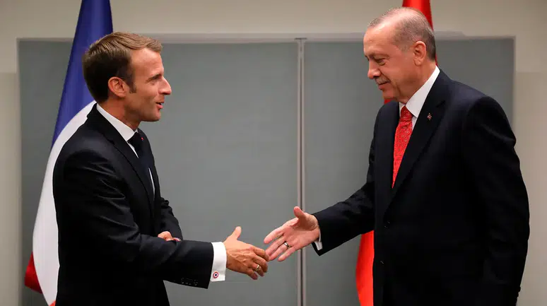 Türkiye-Fransa hattında stratejik telefon trafiği: Masada Ermenistan ve Ukrayna var