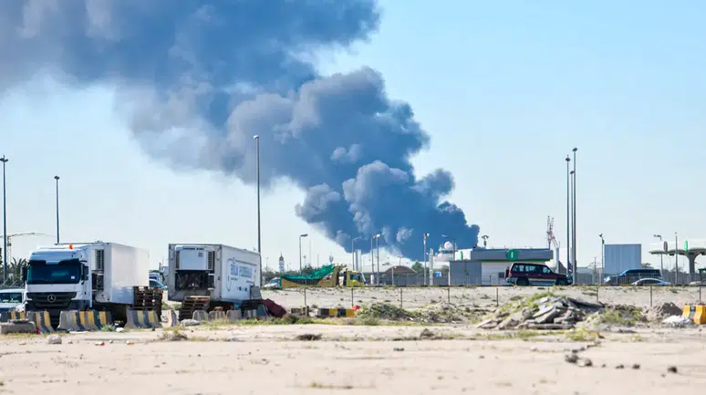 Kuveyt'te stratejik noktalara İHA saldırısı: Bakanlık binası ve enerji tesisleri vuruldu