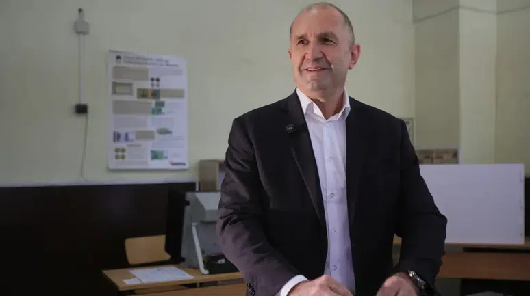 Bulgaristan seçimlerini Radev’in koalisyonu kazandı