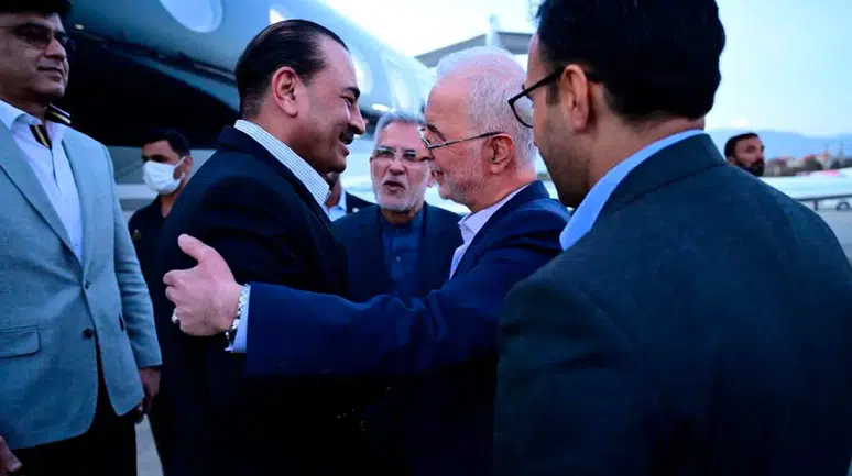 Tahran'da kritik ateşkes diplomasisi: Erakçi ve Munir bir araya geldi