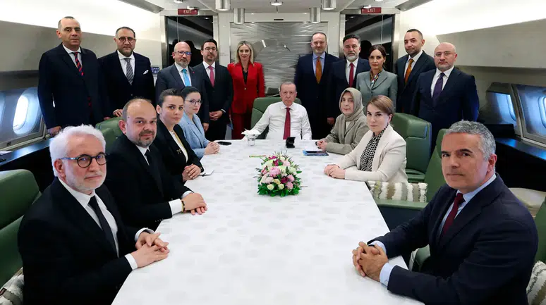 Erdoğan’dan CHP’li isimlere yeşil ışık: Aramıza katılacak yeni arkadaşlar olabilir