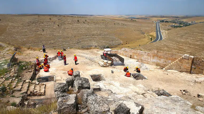Zerzevan Kalesi’ndeki Mithras Tapınağı’nın 1700 yıl önce mühürlendiği ortaya çıktı