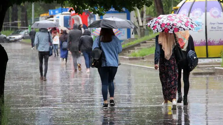 Meteoroloji uyardı: Sıcaklıklar yükselirken kuvvetli sağanak etkili olacak