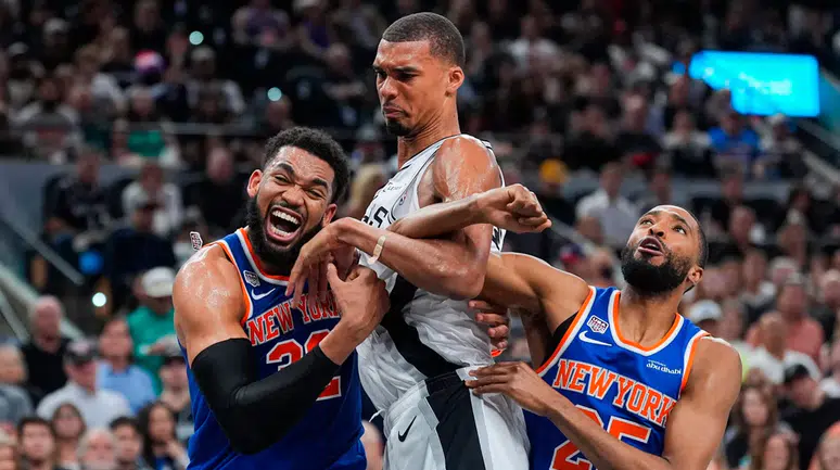 Knicks şampiyonluğa koşuyor: Spurs karşısında nefes kesen finalde durum 2-0