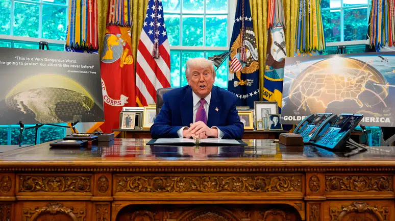 Trump'tan İran'a gözdağı: Suikast girişimi halinde 1000 füze ateşlenmeye hazır