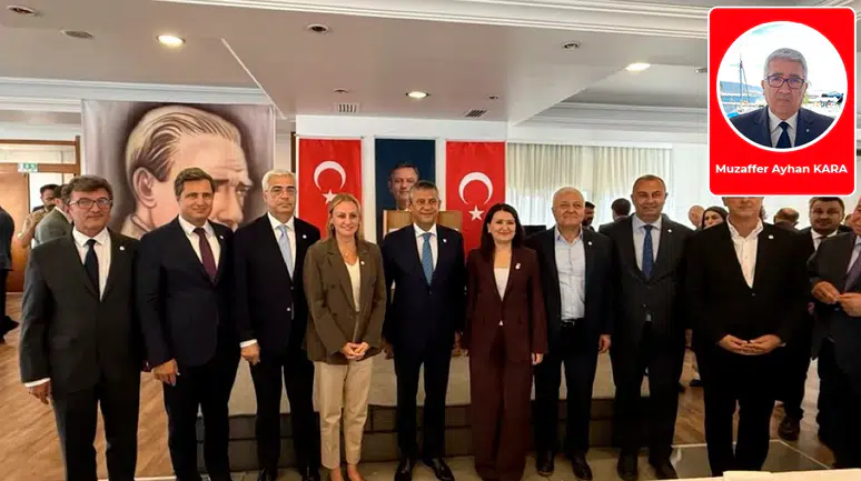 Tuncay Özkan'ın yer aldığı ilk ve ikinci Yeni Parti