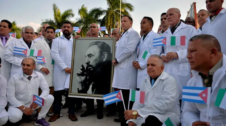 ABD'den Küba'ya "doktor" darbesi: Milyarlarca dolarlık gelir tehlikede