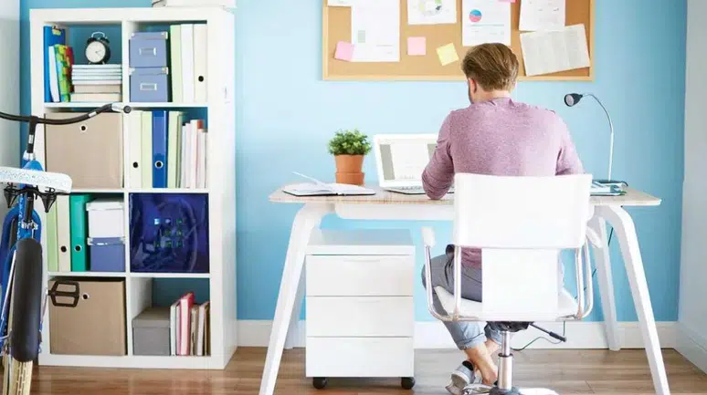 Evden çalışan kiracılardan 200 dolar ek ücret istendi: İlan sosyal medyada tartışma yarattı