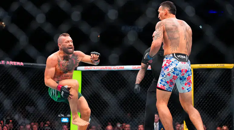 Merakla beklenen dönüş hüsranla bitti: Conor McGregor 69 saniyede sakatlandı