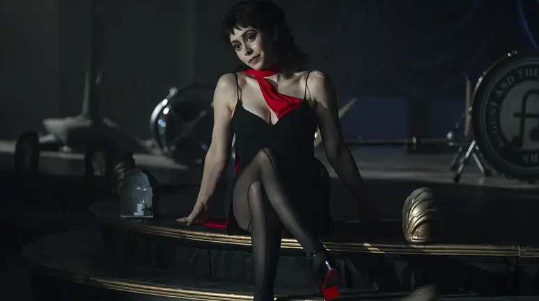 Cristin Milioti, Judd Apatow'un yeni komedi filminde Glen Powell ile başrolü paylaşacak