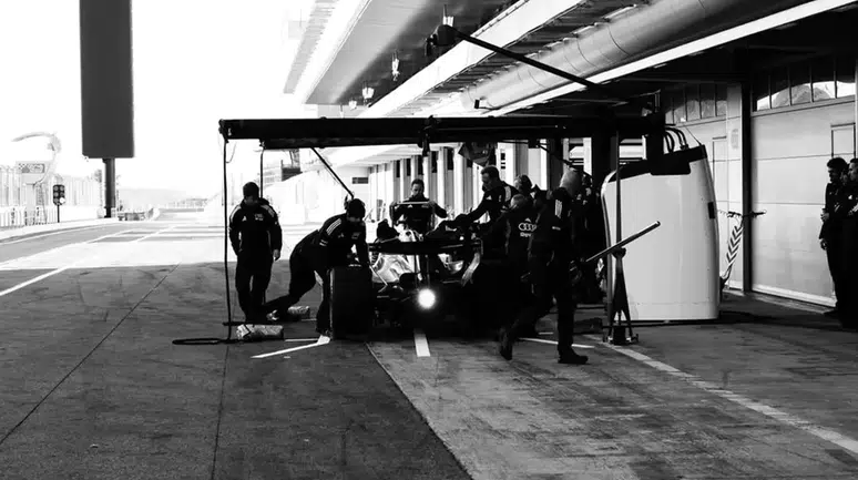 Audi 2026 Formula 1 aracı pistte: Yeni R26 modelinin detayları sızdı