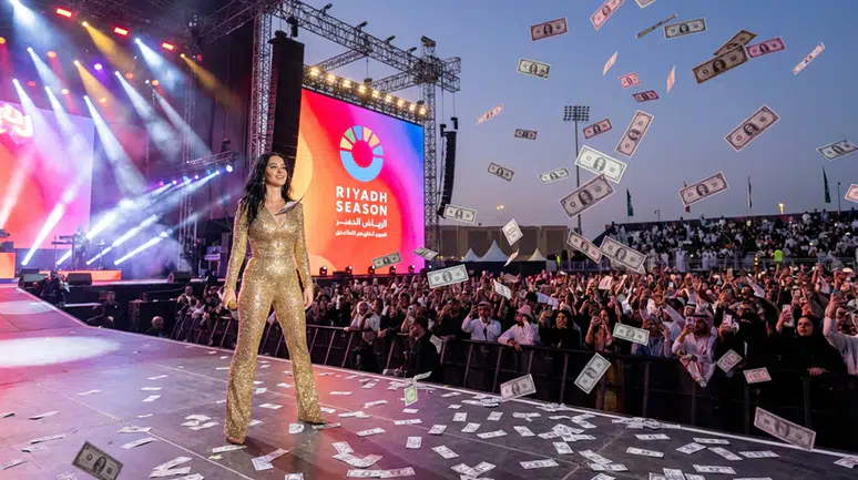 Katy Perry, Riyad performansıyla dakikada 300 bin dolar kazandı