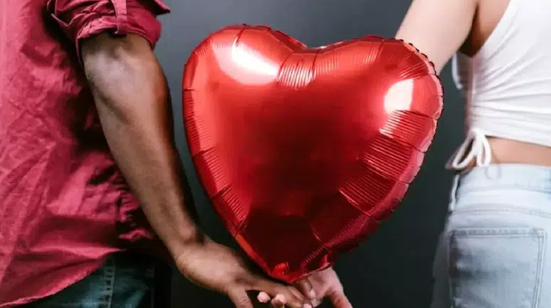 Sevgililer Günü alarmı: “Ne alsam?” diyenlere aşk garantili hediye rehberi