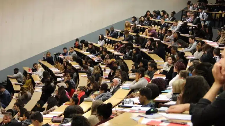 YÖK’ten üniversitelerde köklü değişim: Kısa staj kalkıyor, tam dönem iş başı geliyor
