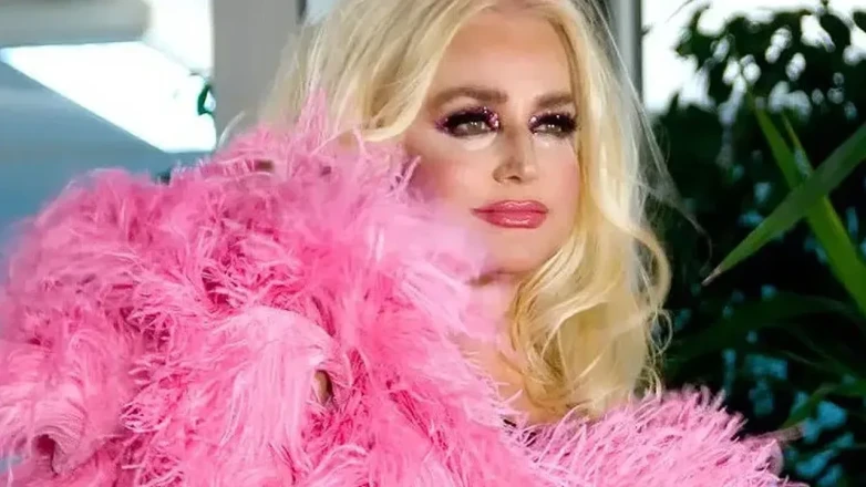 Banu Alkan hastaneye kaldırıldı: Beyin kanaması iddialarına açıklama