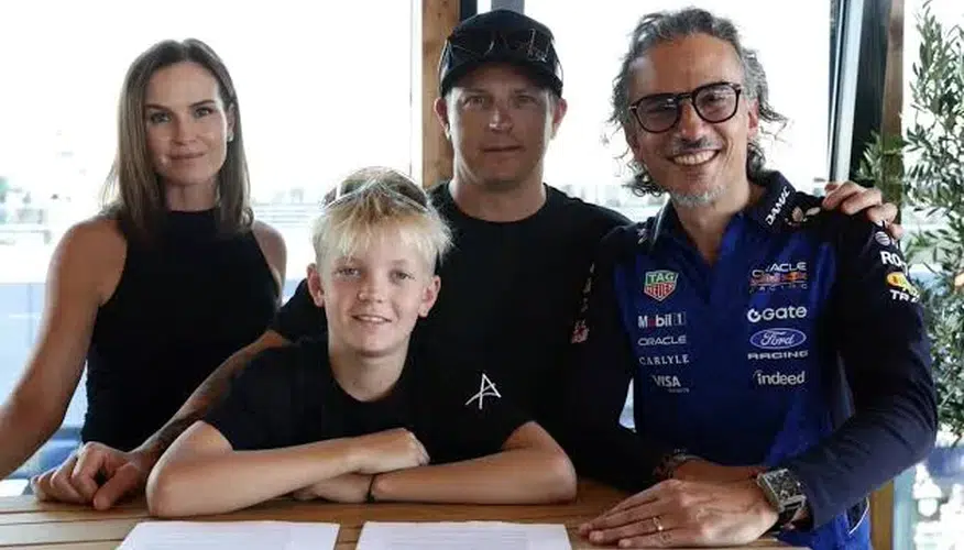 Kimi Räikkönen'in oğlu Robin, Red Bull'un genç pilot programına katıldı