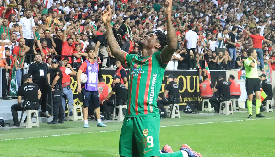 Süper Lig'in yeni lideri Amedspor: Beşiktaş deplasmanda 3-2 kaybetti