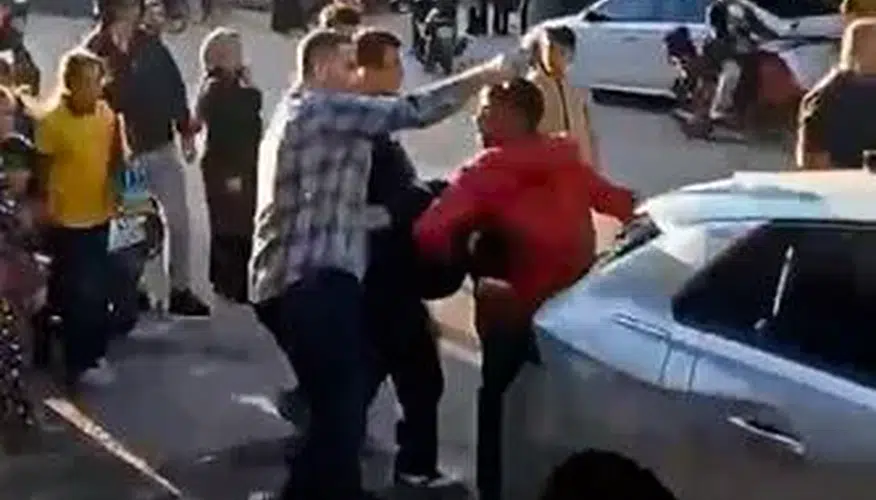 Adana'da dehşet anları: Kasada oturan 16 yaşındaki gence silahlı saldırı