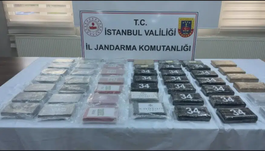 İstanbul'da zehir tacirlerine jandarma darbesi: 50 kilo kokain yakalandı