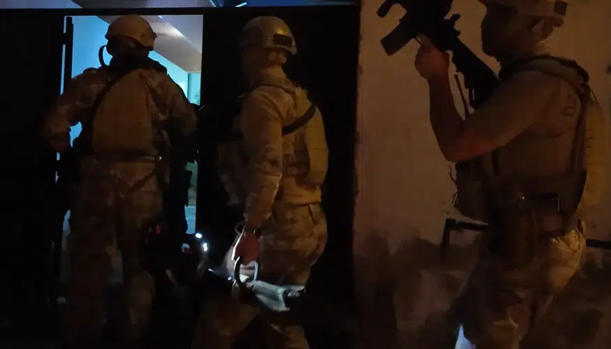 Mersin merkezli bahis çetesine ağır darbe: Milyarlık vurguna 26 tutuklama