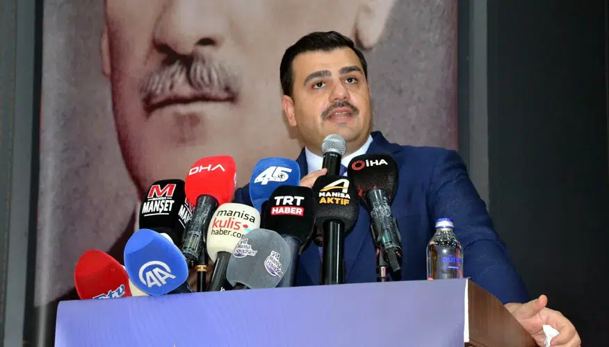 Eyyüp Kadir İnan'dan CHP liderine sert çıkış: Manisa sokaklarında yüzünüz yok