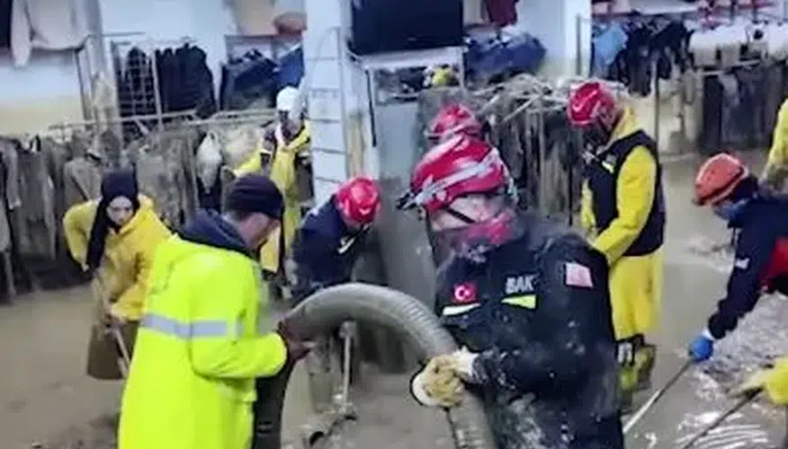 Bakan Çiftçi'den afet bölgesindeki çalışmalara dair önemli mesaj: Tek bir canı bile geride bırakmadık