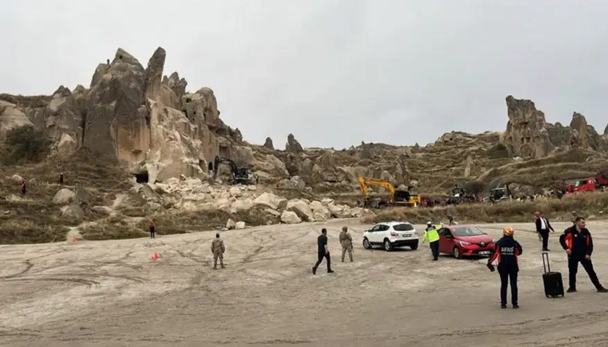 Kapadokya’da peribacası çöktü: 3 kişi hayatını kaybetti, 5 kişi yaralandı