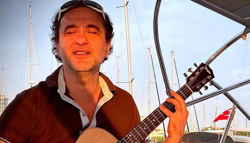 Şarkıcı Nev son yolculuğuna uğurlandı